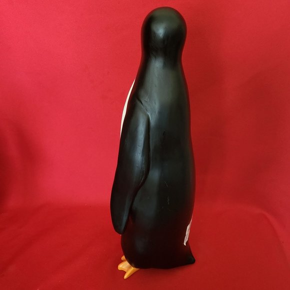Elements Large Side Looking Emperor Penguin 2007 - Picture 3 of 14